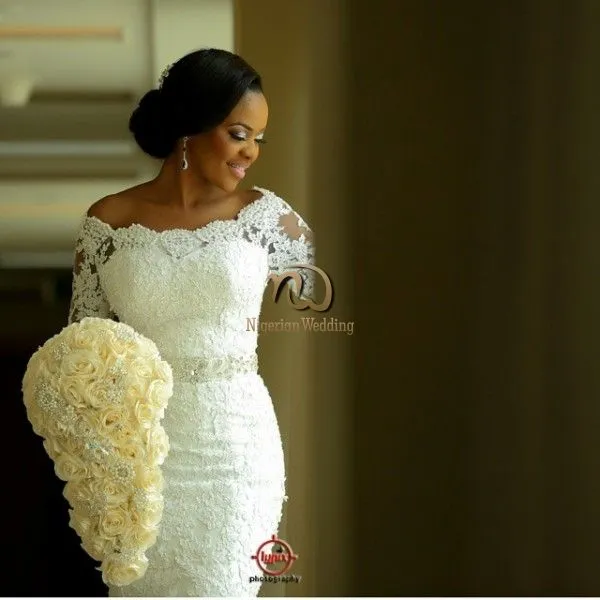Glamorous Half-Sleeve Lace Wedding Dress Mermaid Crystal Bow Back
