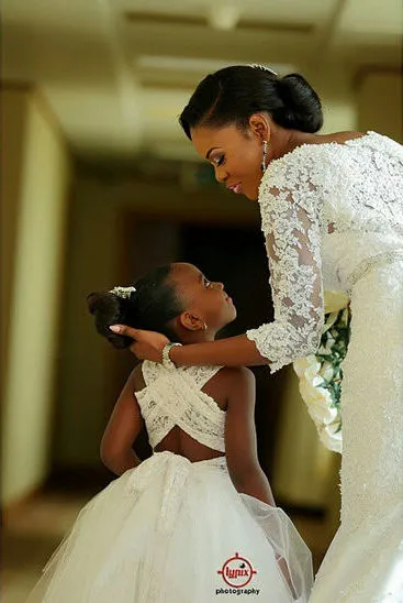 Glamorous Half-Sleeve Lace Wedding Dress Mermaid Crystal Bow Back