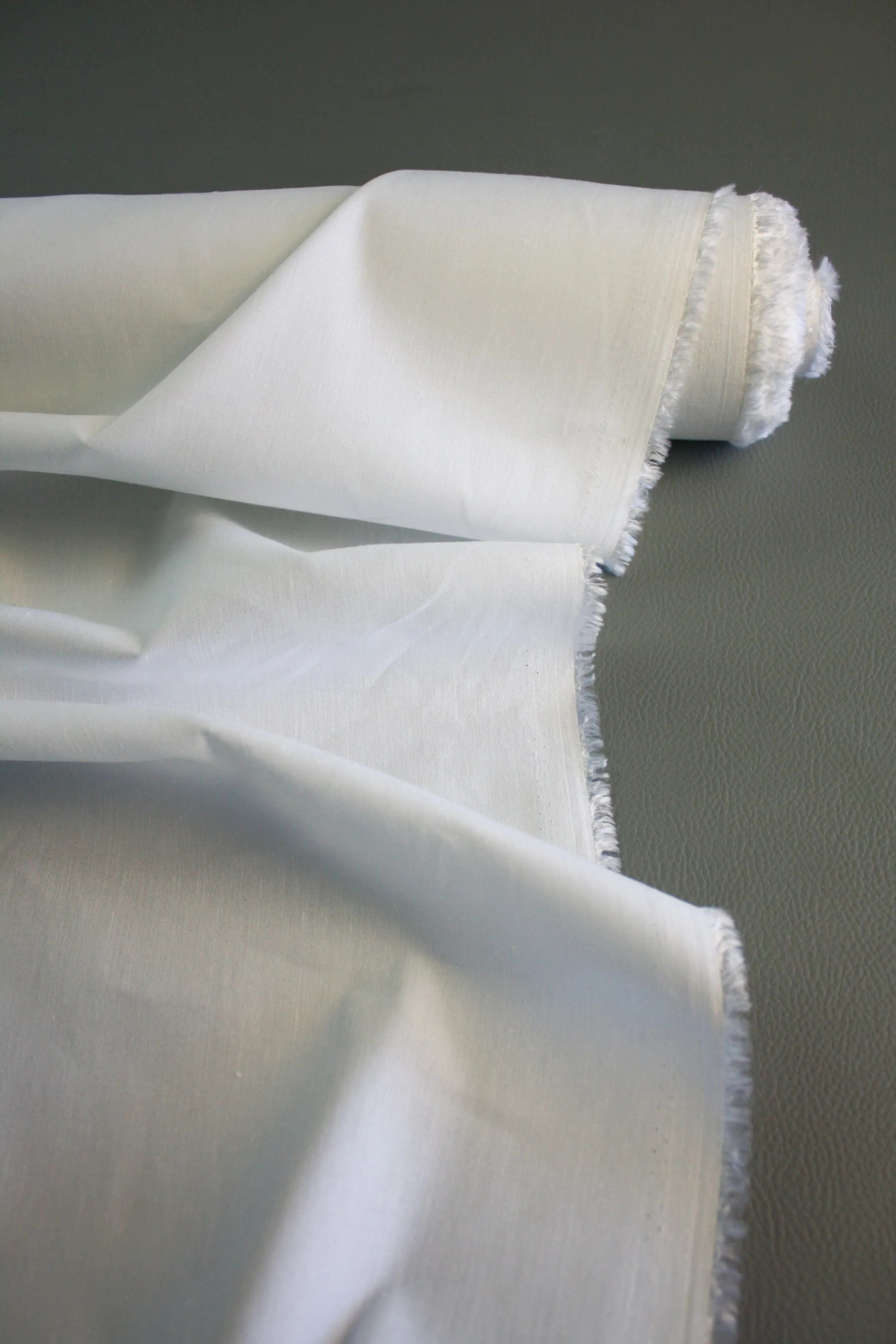 Leon - Japanese Stretch Linen | Ice