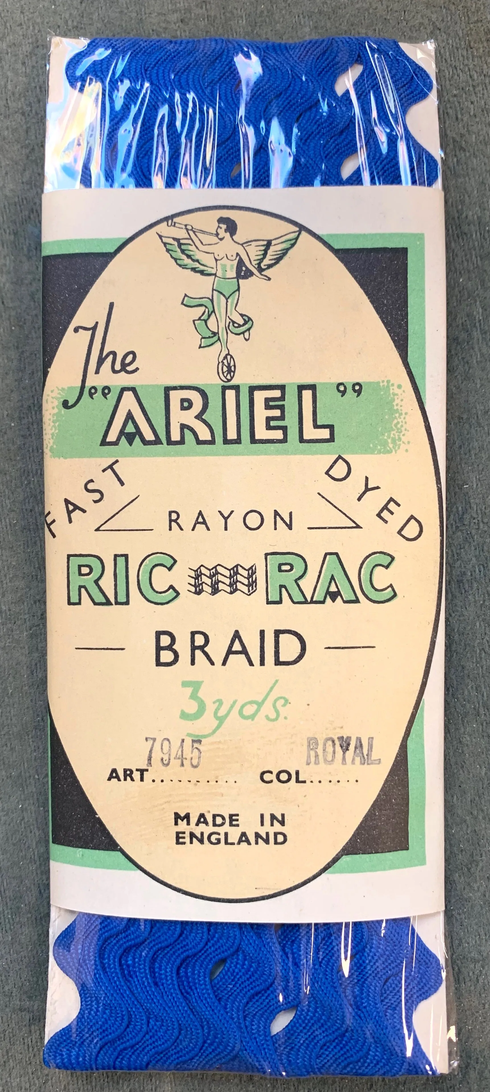 Lovely Vintage Packets of ARIEL RIC RAC Braid 3yds long 5mm wide.