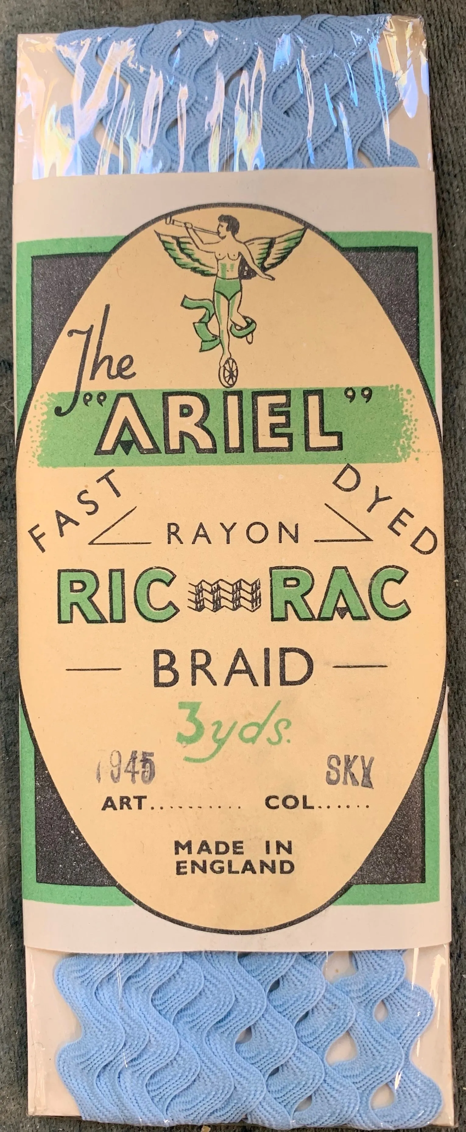 Lovely Vintage Packets of ARIEL RIC RAC Braid 3yds long 5mm wide.