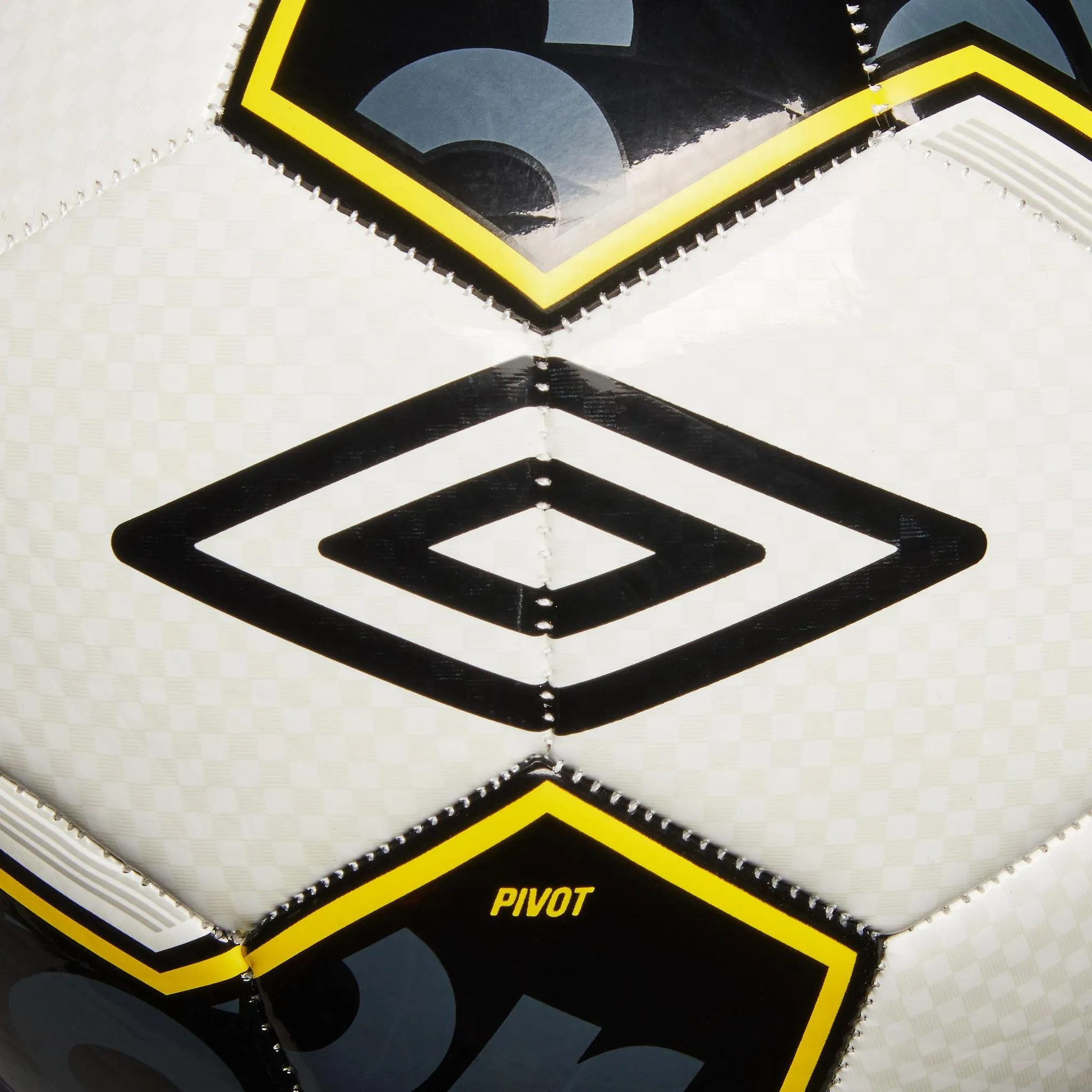 Umbro Pivot Soccer Ball for Training, Recreation, Practice, High Performance, Classic with Sizes 4,5 for Different Ages